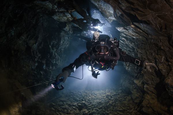 JM103894-Bearbeitet web